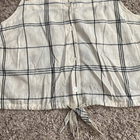 a new day cropped window pane linen blend top - Picture 6 of 8